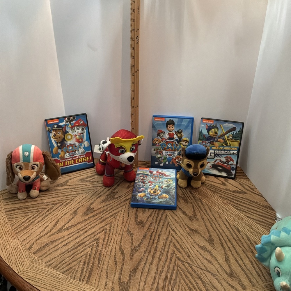 paw patrol dvd  4‎ with 3 stuffed animals lot